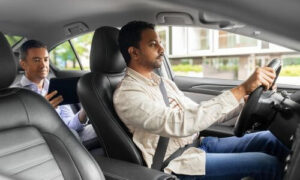 I compiti dell’autista privato sono quelli di guidare il veicolo con efficienza e sicurezza per i passeggeri